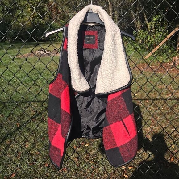 Love Tree Buffalo plaid Sherpa lined vest - Picture 4 of 7